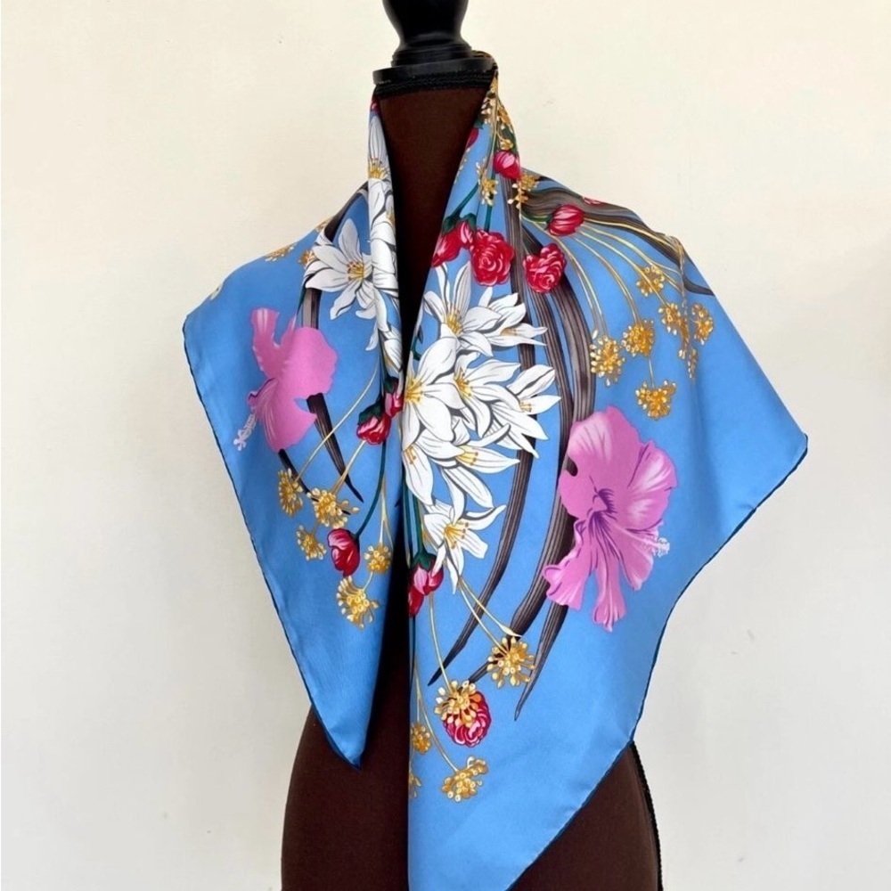 Salvatore Ferragamo Blue and Pink Floral Silk Scarf - Picture 5 of 15